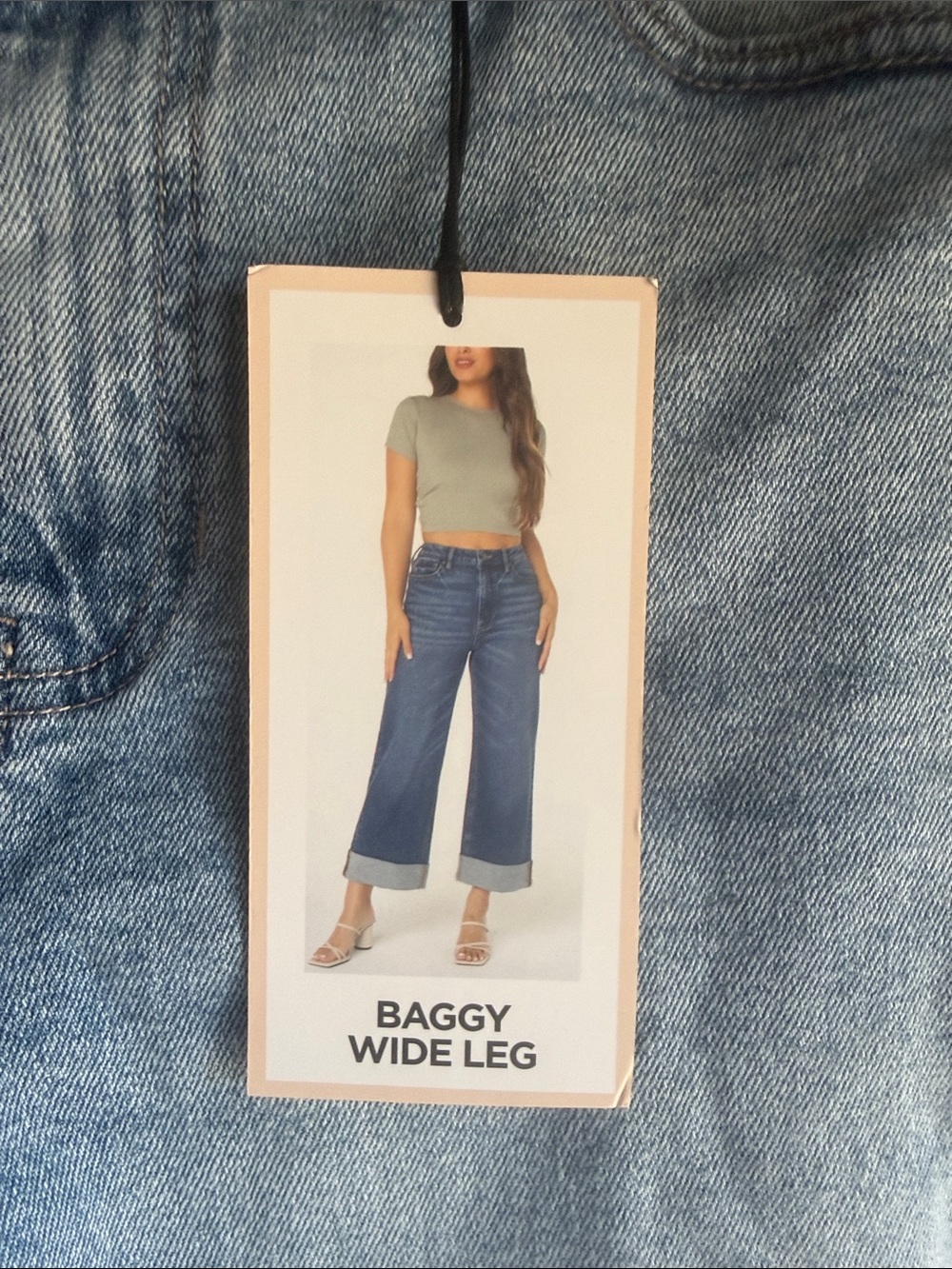BCBG ๐ฅ Light Blue Baggy Wide Leg Jeans cuffed - Picture 4 of 9